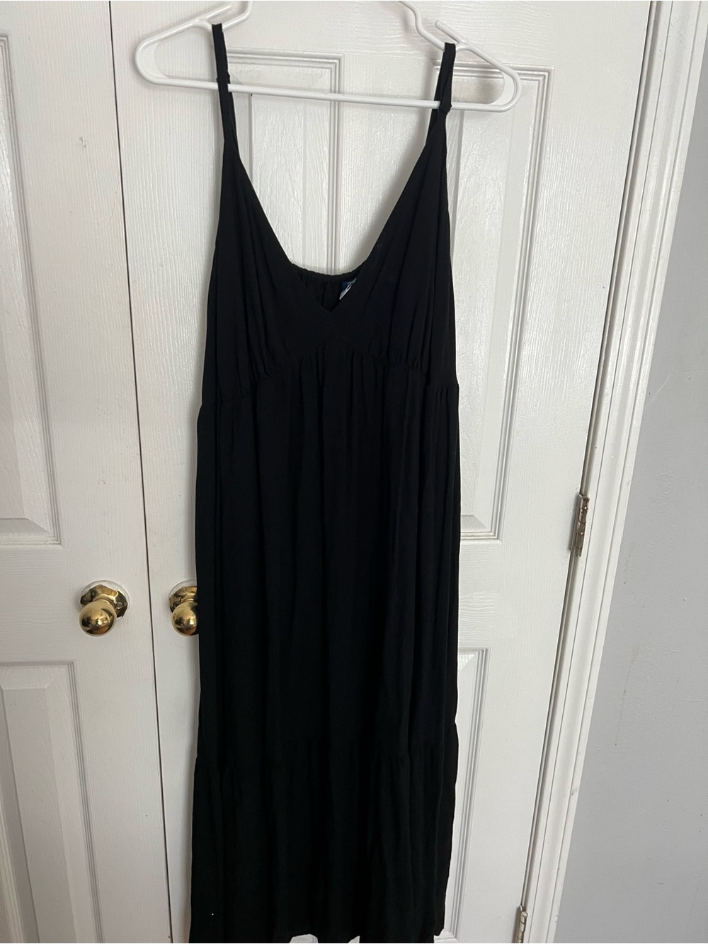 Old Navy Black Sleeveless V-Neck Maxi Dress